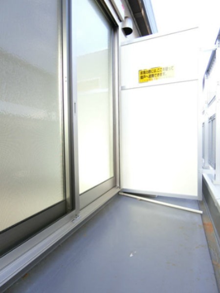 リブリ・コウゲン鎌倉 ベランダ