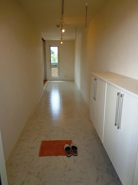 アルメリア湘南 玄関