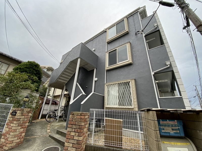 エレガンス鵠沼 102号室 外観