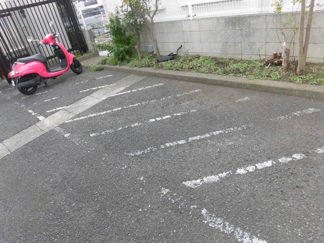 ＴＥＫ藤沢ハイツ 駐車場