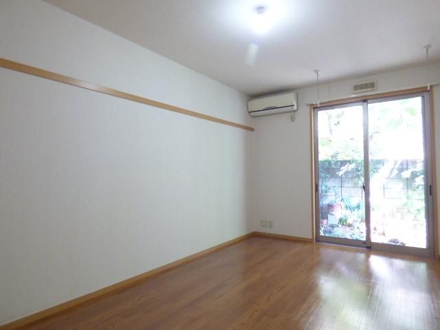 アミー湘南 リビング