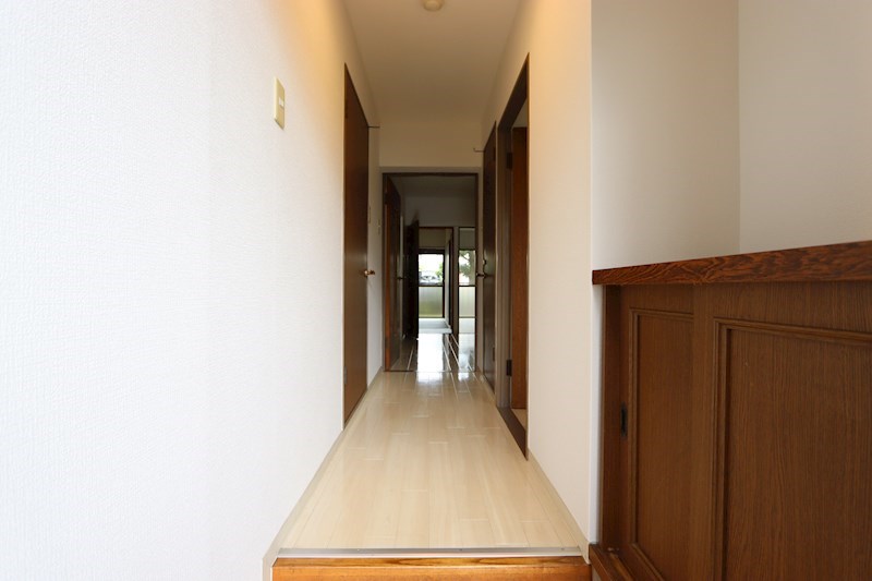 サニーレジデンス平塚Ⅱ 玄関