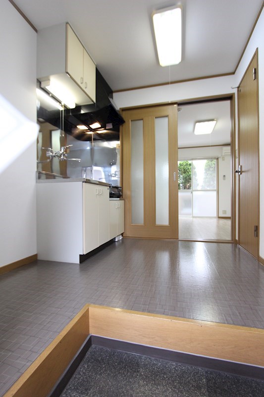 シャトルコート 玄関