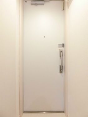 リブリ・CHELSEA大船 玄関