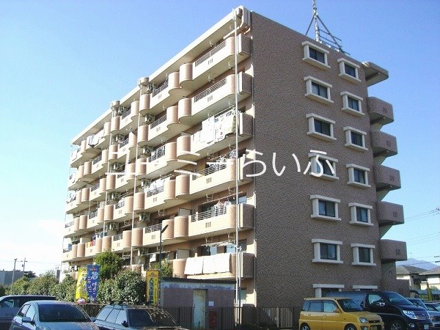サンジュネス湘南 105号室 外観