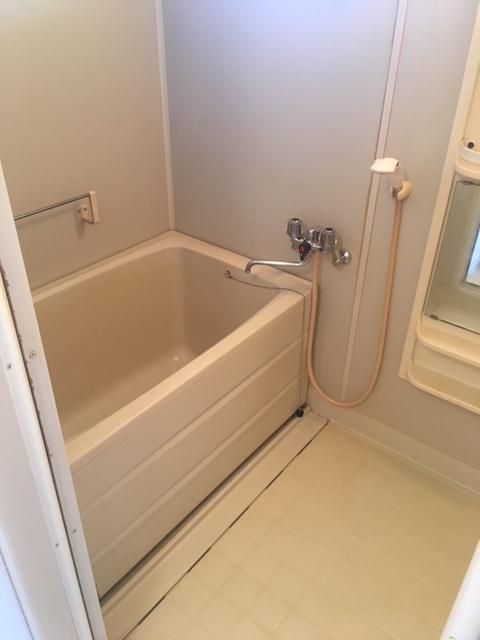 尾﨑ハイツ 風呂画像