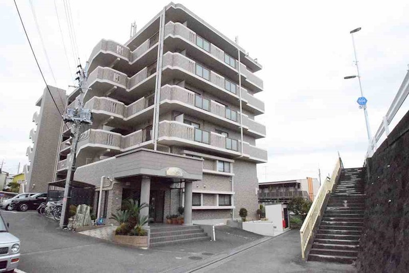 グランフォルム愛甲石田 405号室 外観