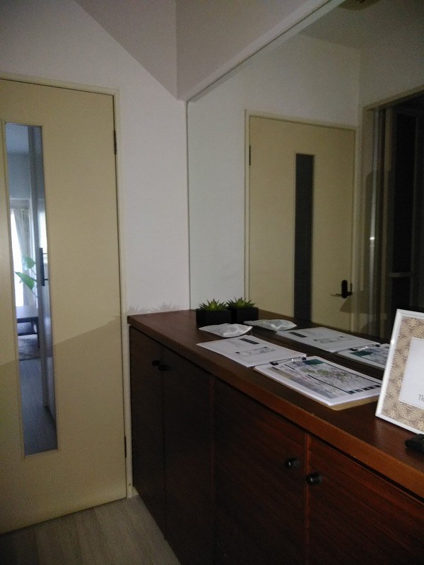 ペルソナージュ横浜 玄関