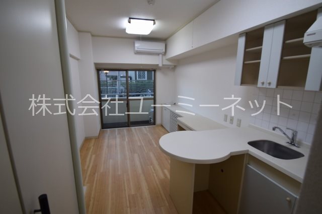 ペルソナージュ横浜 リビング