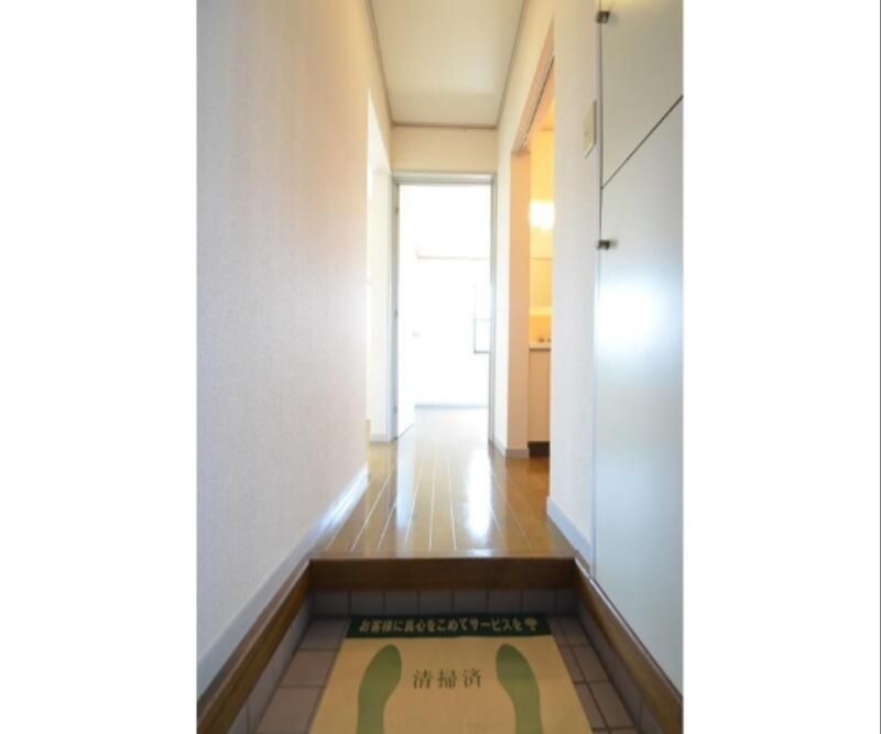 グランドールイズミⅢ 玄関