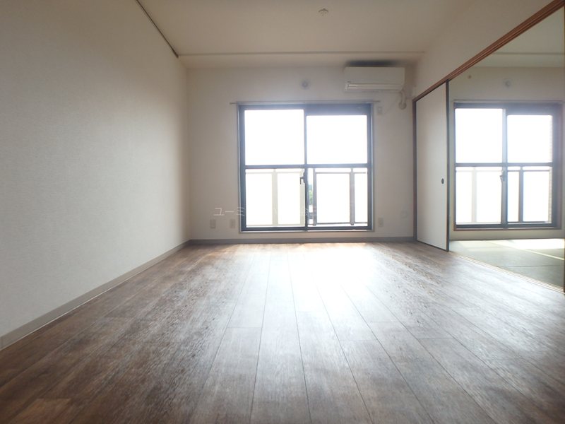 サントルセーヌ大和 リビング