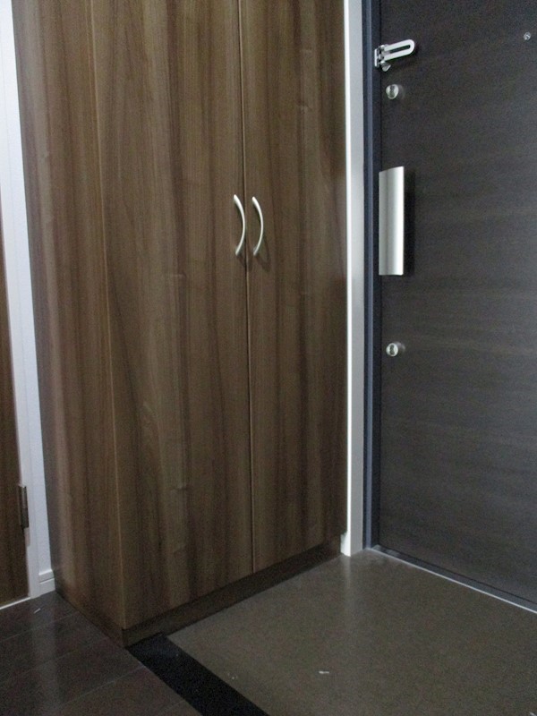 アルテミス湘南 玄関