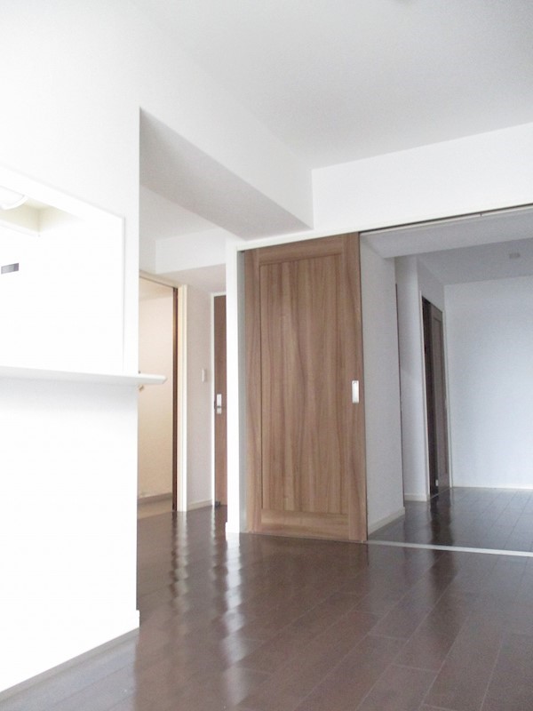 アルテミス湘南 リビング