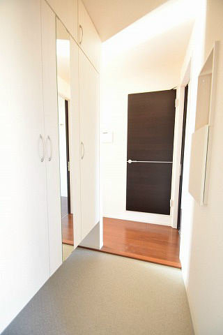 ヴァーシュ　コケット 玄関