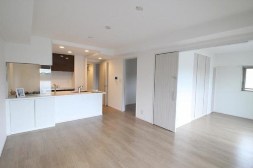 パレステージ平塚 リビング