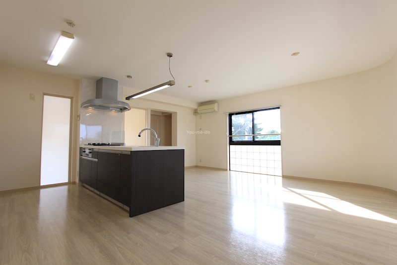 ポム・ドゥ・パン リビング