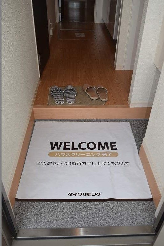 ベルソス高倉Ｂ 玄関