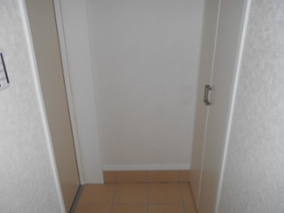 Casa de flor 鶴巻 玄関