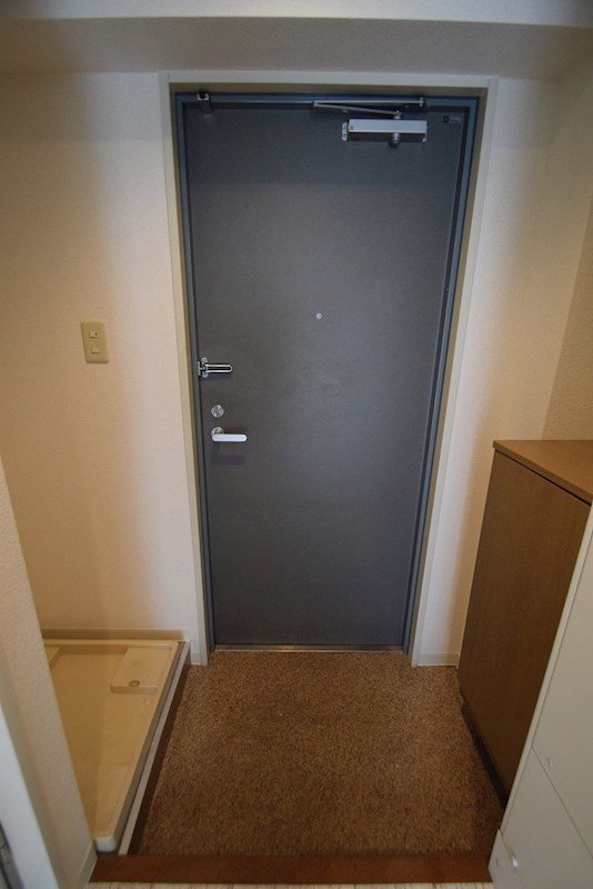 ラグゼナ本厚木 玄関