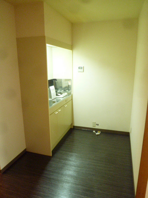 デルニエ リビング