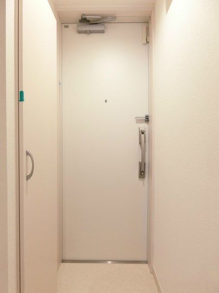 リブリ・片瀬　湘南 玄関