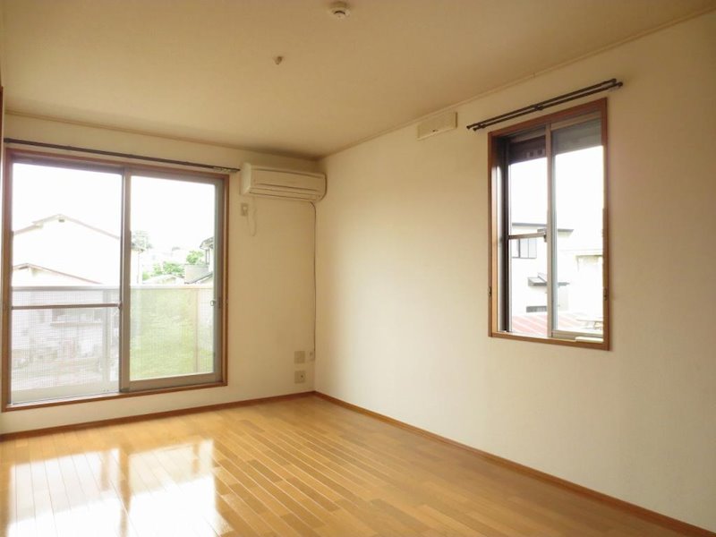 フローラ藤間 リビング