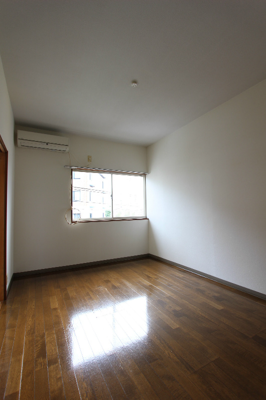 ジュエルハウス ベッドルーム