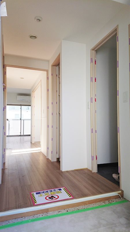 レイディアント湘南台 玄関