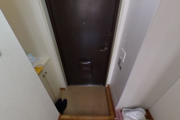 日神パレス戸塚 玄関