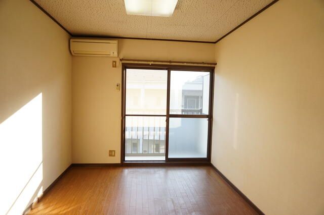 リビング サン・フォレットB リビング