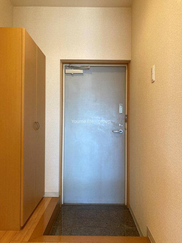 オーバルステージ 玄関