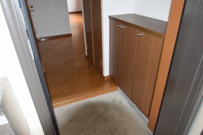 ハイツミネルヴァ 玄関