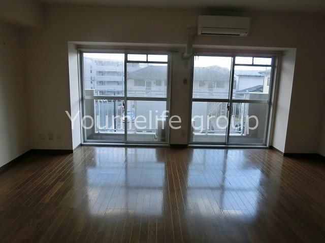 ペアコート伊勢原 リビング