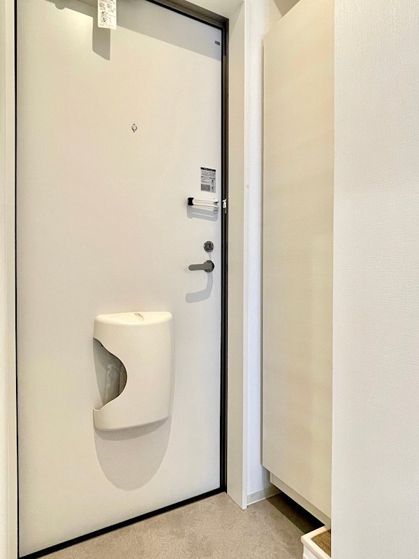 ブラウンナッツ 玄関