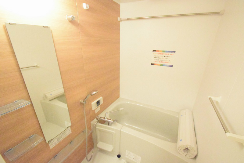 オーガスト螢 風呂画像