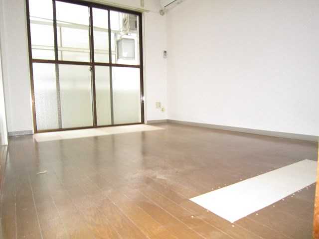 サニーハイツ平塚 リビング