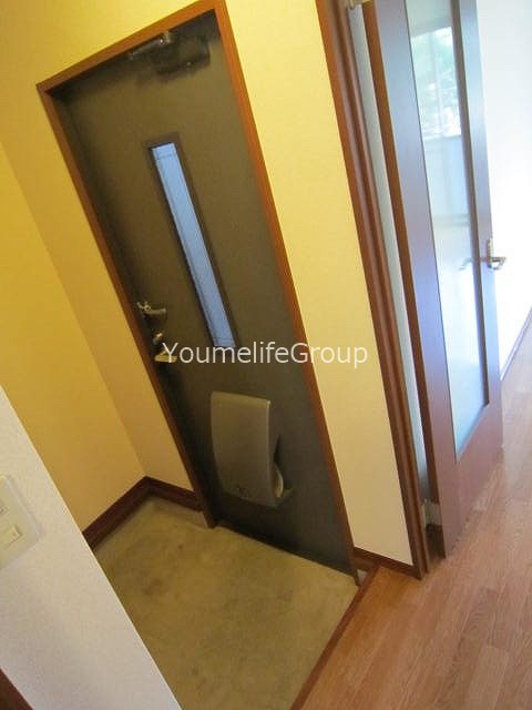 ガーデンハウス鵠沼A棟 玄関