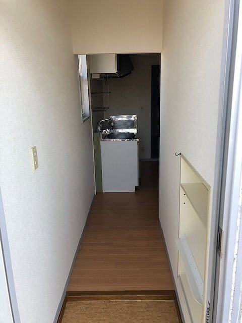 ビラ東海 玄関