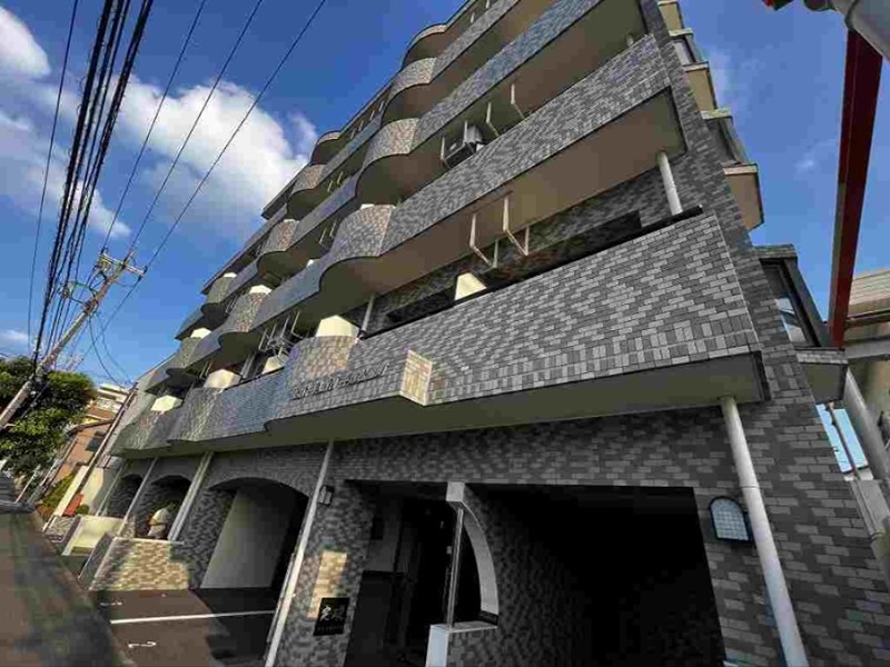 ビッグヴァン平塚松風町  201号室 外観