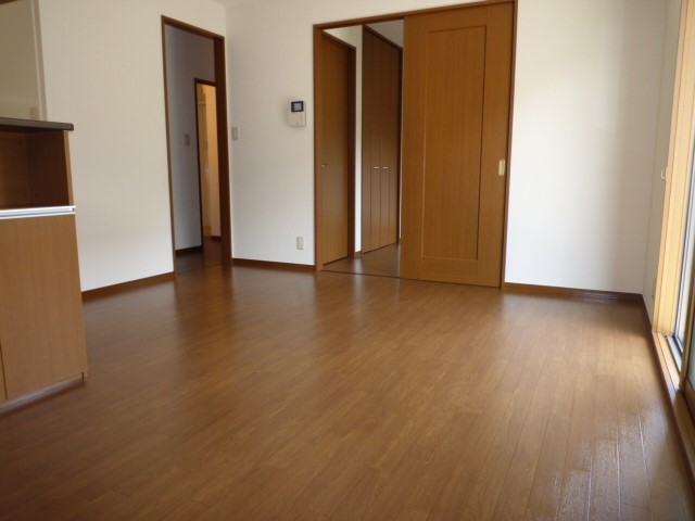 アルバピアザ鶴巻Ⅱ リビング