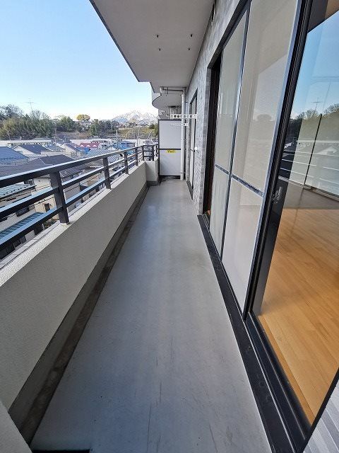 アトラクトマンショントムロ ベランダ