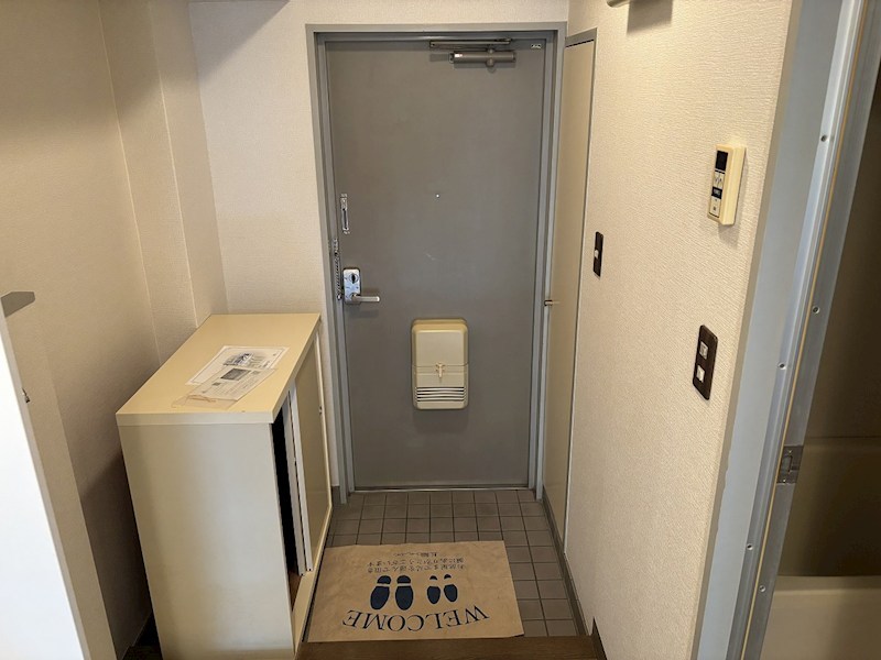 荒川マンション 玄関