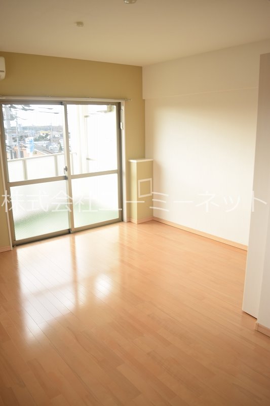 Eterna（エテルナ)  リビング