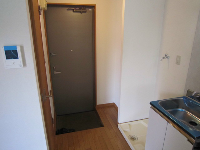 ＬＩＶＥ　ＣＯＵＲＴ　東海大学前 玄関