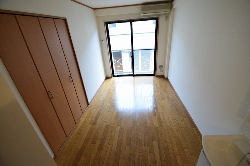 ＬＩＶＥ　ＣＯＵＲＴ　東海大学前 リビング