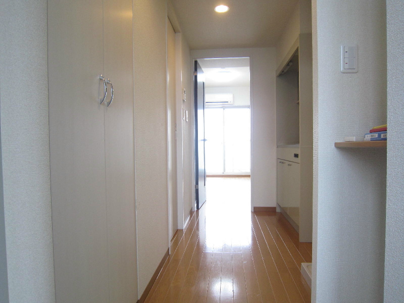 アース湘南台 玄関