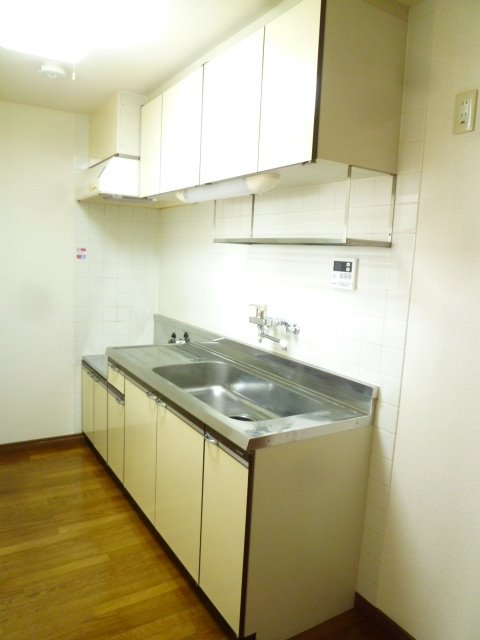 アトラクトマンショントムロ キッチン