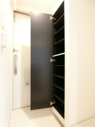 リブリ・藤沢Ⅱ 玄関