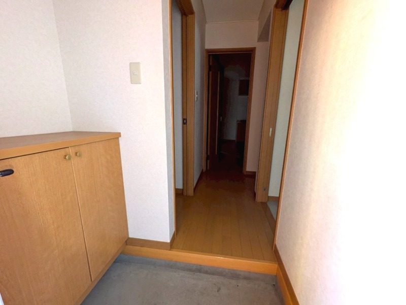 ランドコート　B棟   玄関