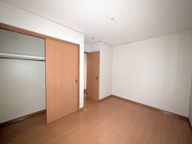 ランドコート　B棟   ベッドルーム